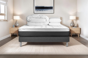 Pack lit complet 200x200 cm - Matelas + Sommier Gris (en kit) + 2 oreillers + Couette - Vital Soft