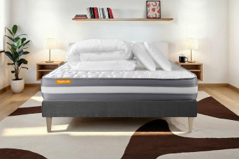 Pack lit complet 180x200 cm - Matelas + Sommier Gris (en kit) + 2 oreillers + Couette - Memo Plus